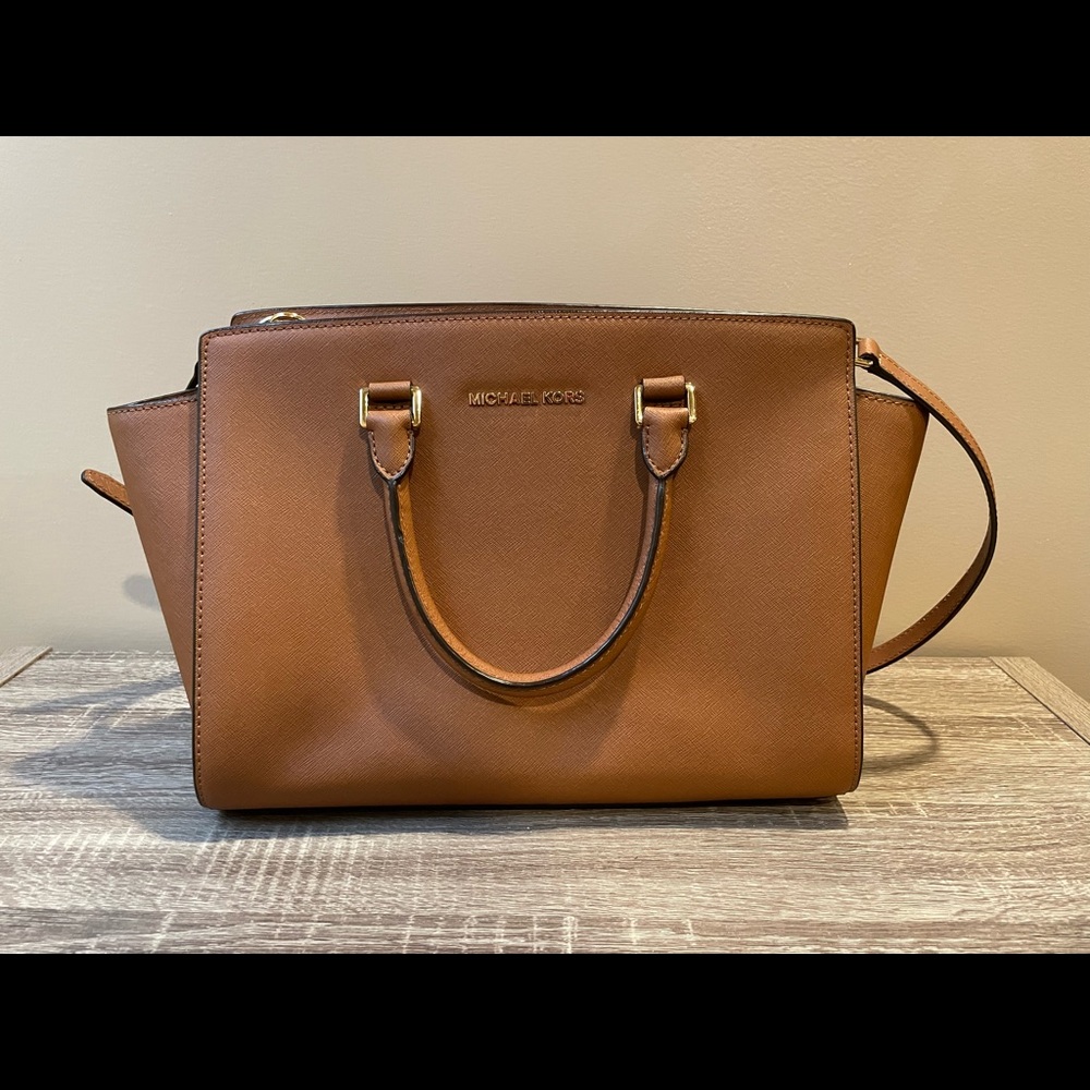 Michael Kors tan tote cross body